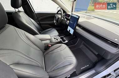 Позашляховик / Кросовер Ford Mustang Mach-E 2021 в 