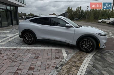 Внедорожник / Кроссовер Ford Mustang Mach-E 2021 в 
