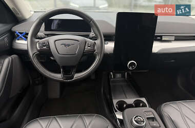 Внедорожник / Кроссовер Ford Mustang Mach-E 2021 в 