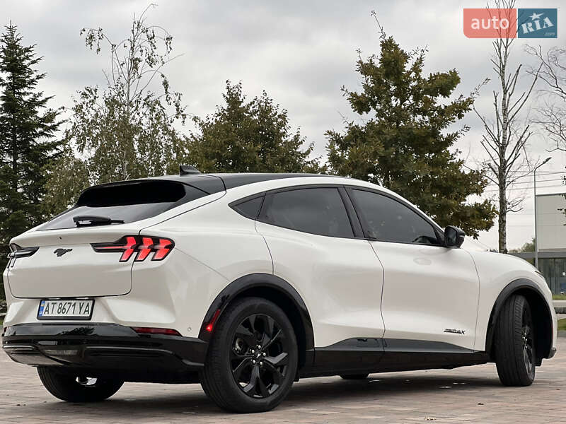 Внедорожник / Кроссовер Ford Mustang Mach-E 2023 в Ивано-Франковске
