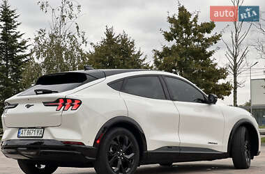 Позашляховик / Кросовер Ford Mustang Mach-E 2023 в 