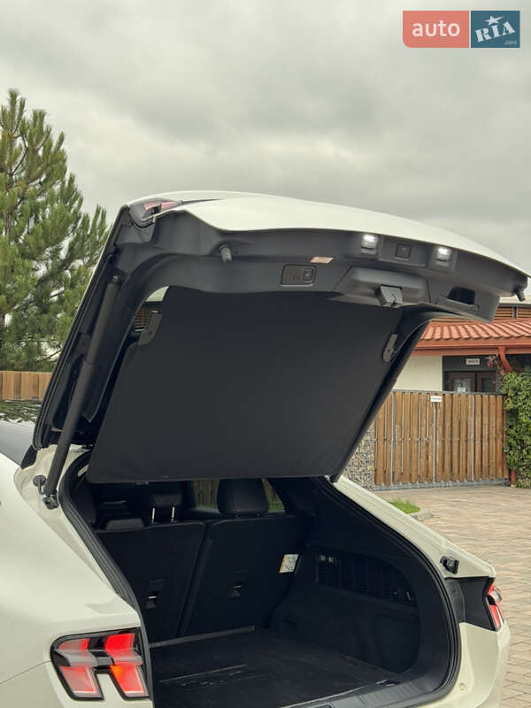 Внедорожник / Кроссовер Ford Mustang Mach-E 2023 в Ивано-Франковске