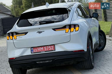 Позашляховик / Кросовер Ford Mustang Mach-E 2022 в 