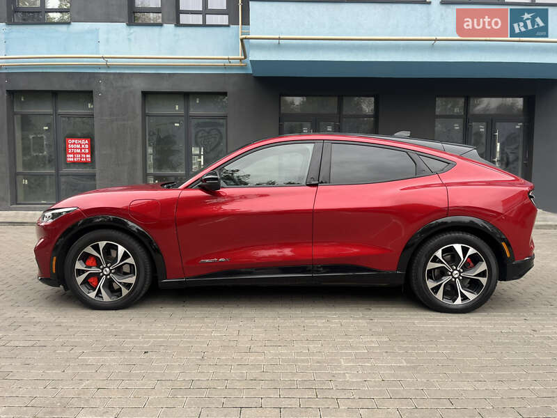 Позашляховик / Кросовер Ford Mustang Mach-E 2021 в Мукачевому