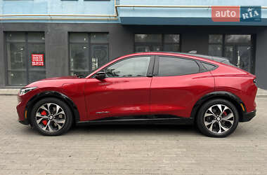 Внедорожник / Кроссовер Ford Mustang Mach-E 2021 в 