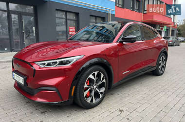 Внедорожник / Кроссовер Ford Mustang Mach-E 2021 в 