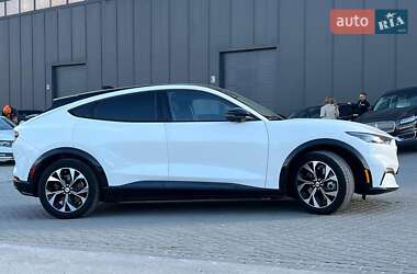 Внедорожник / Кроссовер Ford Mustang Mach-E 2020 в 