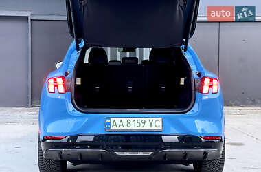 Внедорожник / Кроссовер Ford Mustang Mach-E 2022 в 
