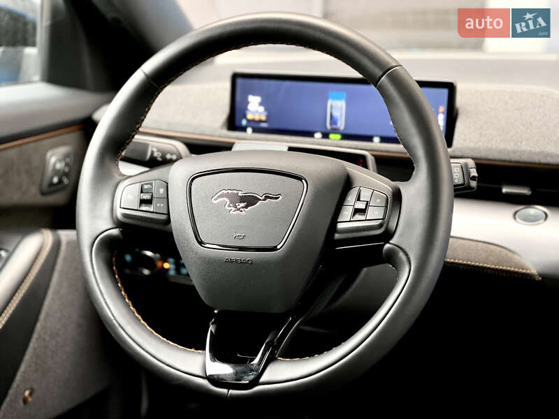 Позашляховик / Кросовер Ford Mustang Mach-E 2022 в Києві