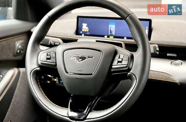 Внедорожник / Кроссовер Ford Mustang Mach-E 2022 в 
