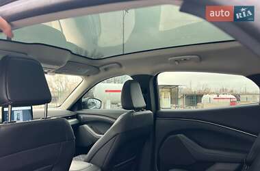 Позашляховик / Кросовер Ford Mustang Mach-E 2021 в 