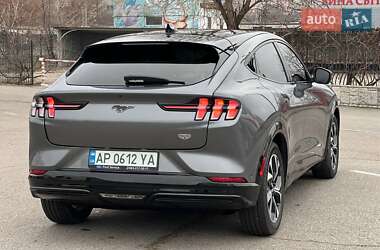 Позашляховик / Кросовер Ford Mustang Mach-E 2021 в 