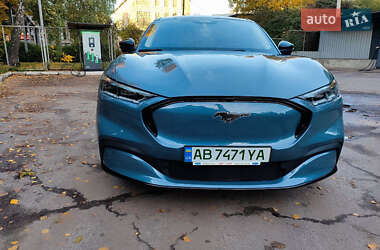 Позашляховик / Кросовер Ford Mustang Mach-E 2023 в 