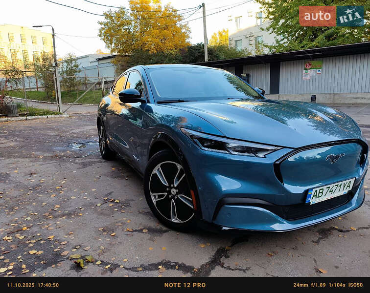 Позашляховик / Кросовер Ford Mustang Mach-E 2023 в 