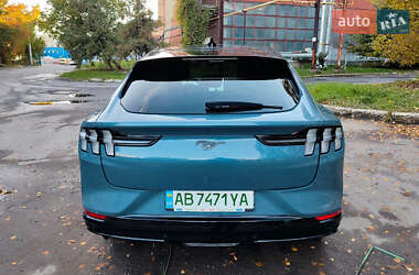Позашляховик / Кросовер Ford Mustang Mach-E 2023 в 