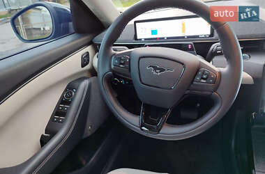 Позашляховик / Кросовер Ford Mustang Mach-E 2023 в 