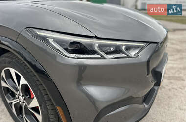 Позашляховик / Кросовер Ford Mustang Mach-E 2021 в 