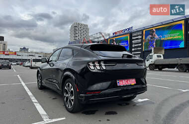 Позашляховик / Кросовер Ford Mustang Mach-E 2022 в 