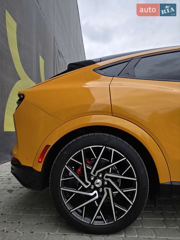 Позашляховик / Кросовер Ford Mustang Mach-E 2021 в Івано-Франківську фото 13 Позашляховик / Кросовер Ford Mustang Mach-E 2021 в Івано-Франківську
