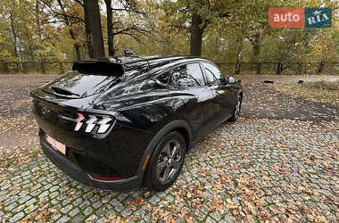 Внедорожник / Кроссовер Ford Mustang Mach-E 2021 в 