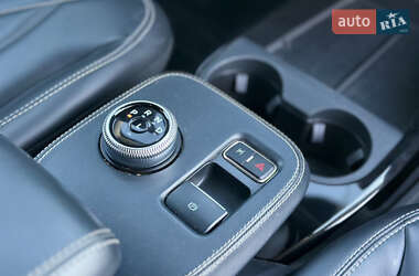 Позашляховик / Кросовер Ford Mustang Mach-E 2021 в  фото 42 Позашляховик / Кросовер Ford Mustang Mach-E 2021 в