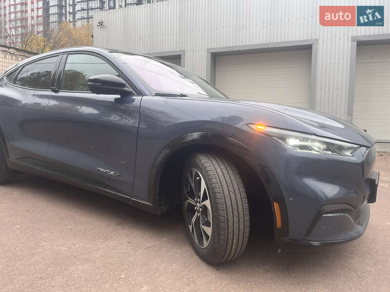 Внедорожник / Кроссовер Ford Mustang Mach-E 2020 в Киеве