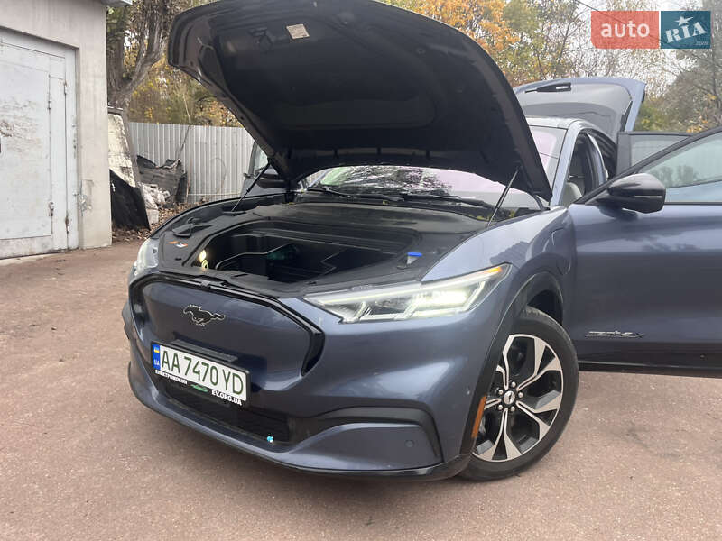 Внедорожник / Кроссовер Ford Mustang Mach-E 2020 в Киеве