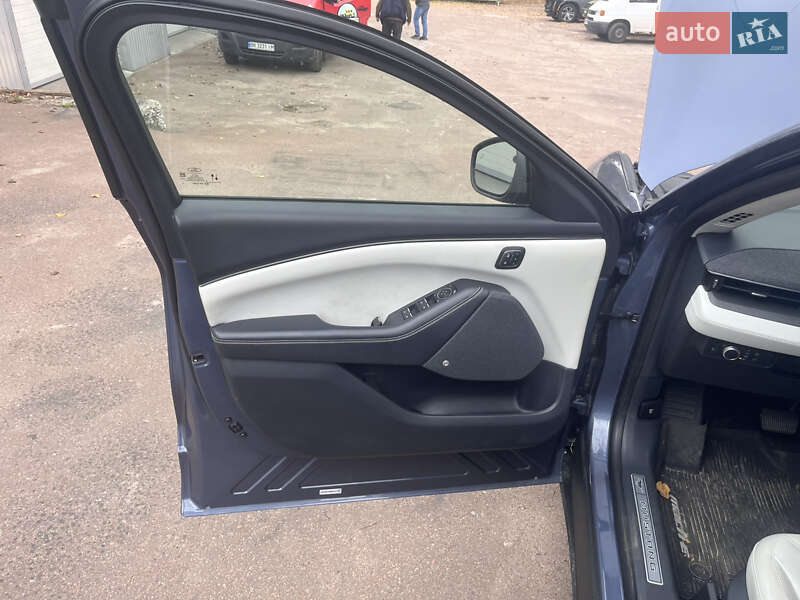 Внедорожник / Кроссовер Ford Mustang Mach-E 2020 в Киеве