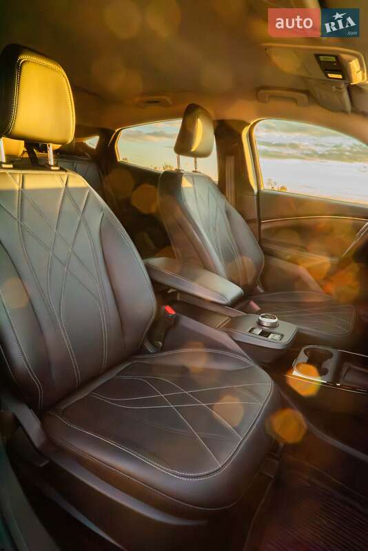 Внедорожник / Кроссовер Ford Mustang Mach-E 2023 в Львове фото 15 Внедорожник / Кроссовер Ford Mustang Mach-E 2023 в Львове