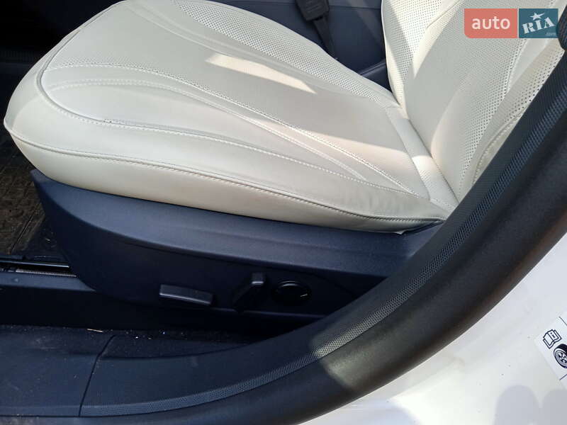 Внедорожник / Кроссовер Ford Mustang Mach-E 2021 в Золотоноше