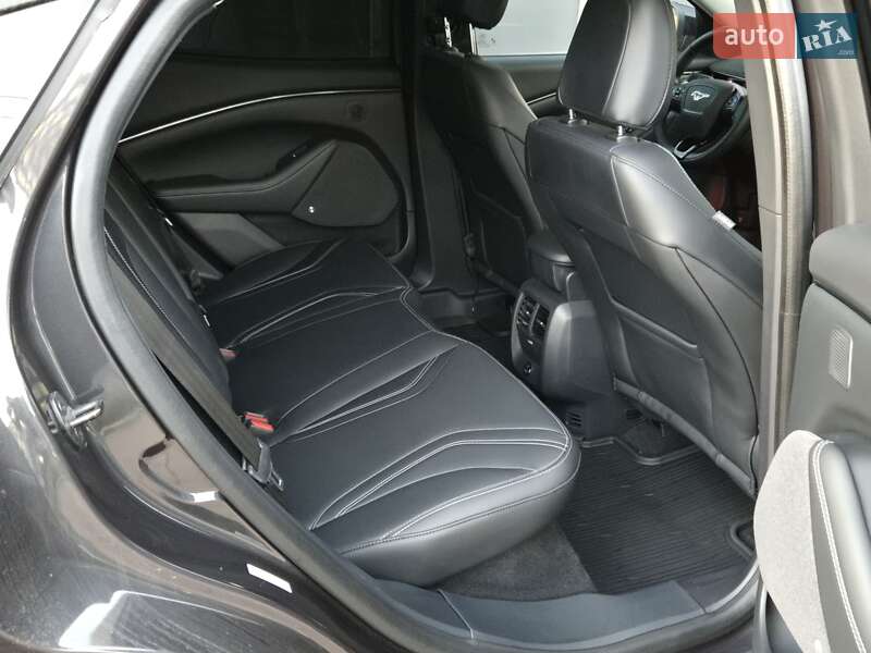 Позашляховик / Кросовер Ford Mustang Mach-E 2021 в Києві фото 14 Позашляховик / Кросовер Ford Mustang Mach-E 2021 в Києві