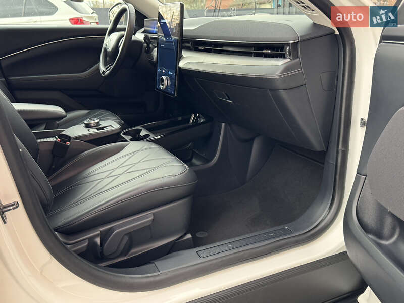 Внедорожник / Кроссовер Ford Mustang Mach-E 2022 в Дрогобыче