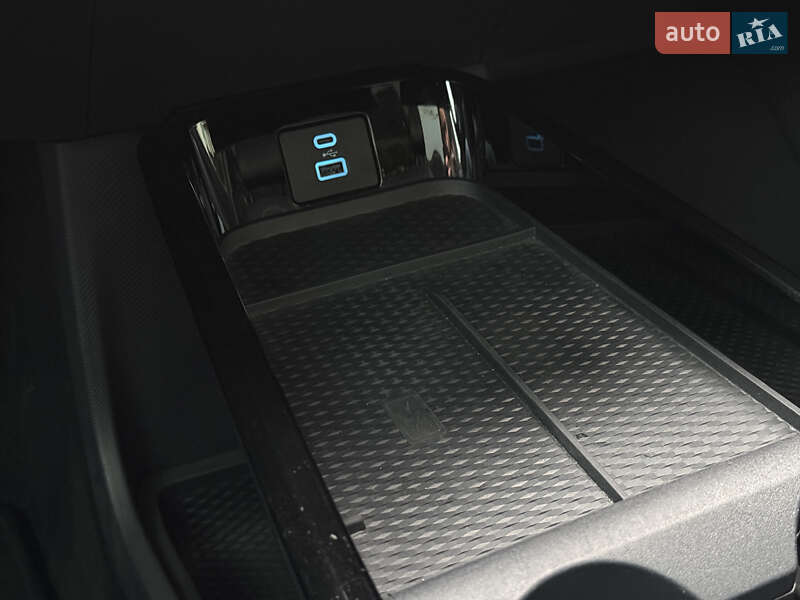 Внедорожник / Кроссовер Ford Mustang Mach-E 2021 в Тернополе фото 37 Внедорожник / Кроссовер Ford Mustang Mach-E 2021 в Тернополе
