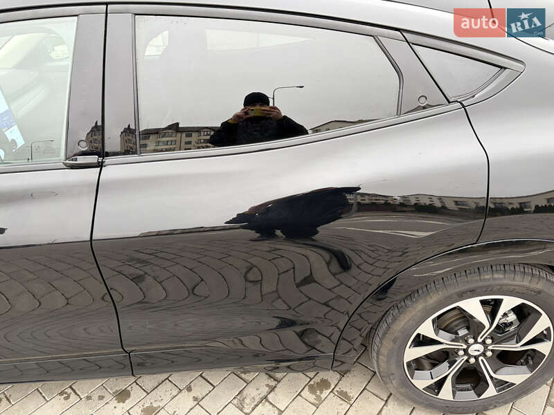 Позашляховик / Кросовер Ford Mustang Mach-E 2023 в Рівному