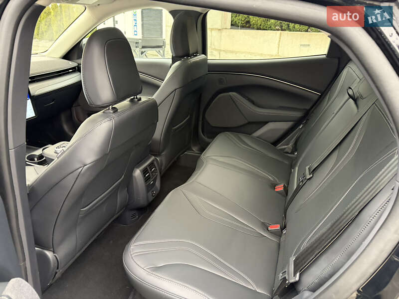 Позашляховик / Кросовер Ford Mustang Mach-E 2023 в Рівному