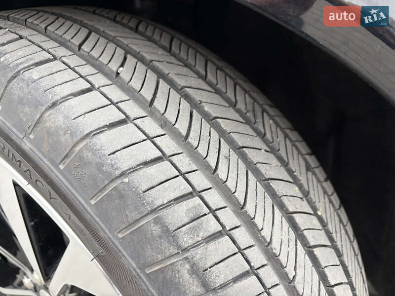 Позашляховик / Кросовер Ford Mustang Mach-E 2023 в Рівному