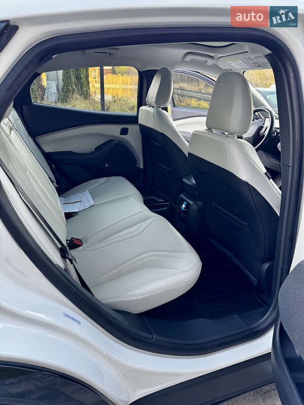 Внедорожник / Кроссовер Ford Mustang Mach-E 2022 в Львове фото 32 Внедорожник / Кроссовер Ford Mustang Mach-E 2022 в Львове