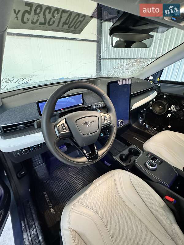 Позашляховик / Кросовер Ford Mustang Mach-E 2024 в Львові фото 10 Позашляховик / Кросовер Ford Mustang Mach-E 2024 в Львові