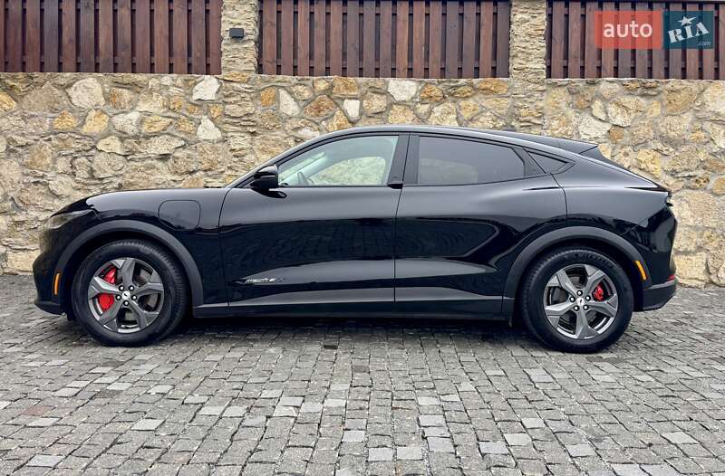 Позашляховик / Кросовер Ford Mustang Mach-E 2021 в Рівному