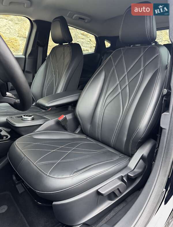 Позашляховик / Кросовер Ford Mustang Mach-E 2021 в Рівному