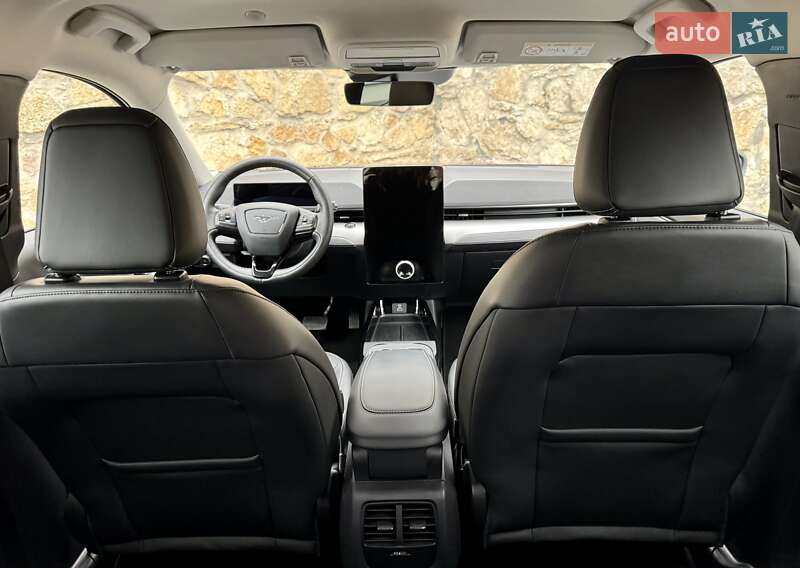 Позашляховик / Кросовер Ford Mustang Mach-E 2021 в Рівному