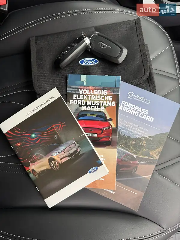 Позашляховик / Кросовер Ford Mustang Mach-E 2021 в Рівному документ