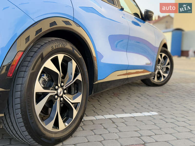 Внедорожник / Кроссовер Ford Mustang Mach-E 2022 в Львове