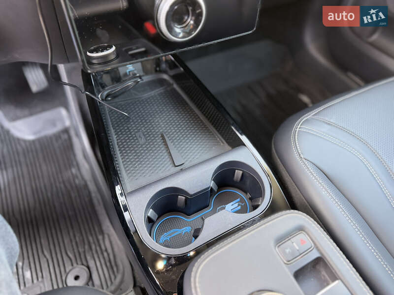 Внедорожник / Кроссовер Ford Mustang Mach-E 2022 в Львове