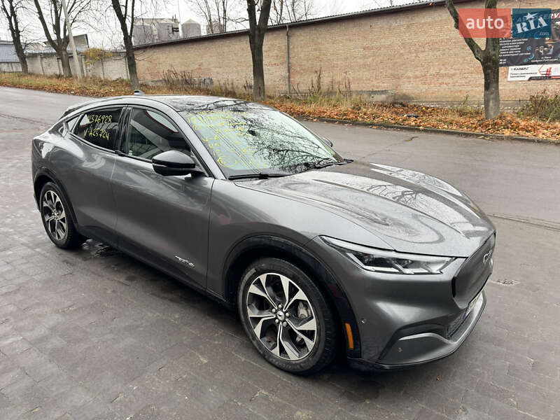 Позашляховик / Кросовер Ford Mustang Mach-E 2021 в Рівному