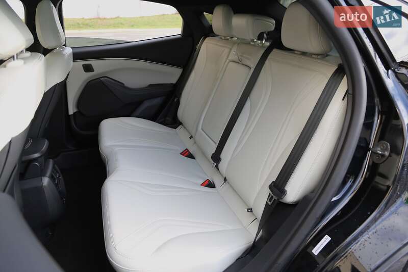 Внедорожник / Кроссовер Ford Mustang Mach-E 2023 в Киеве