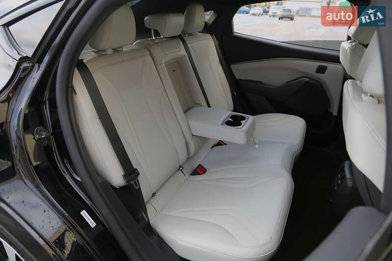 Внедорожник / Кроссовер Ford Mustang Mach-E 2023 в Киеве