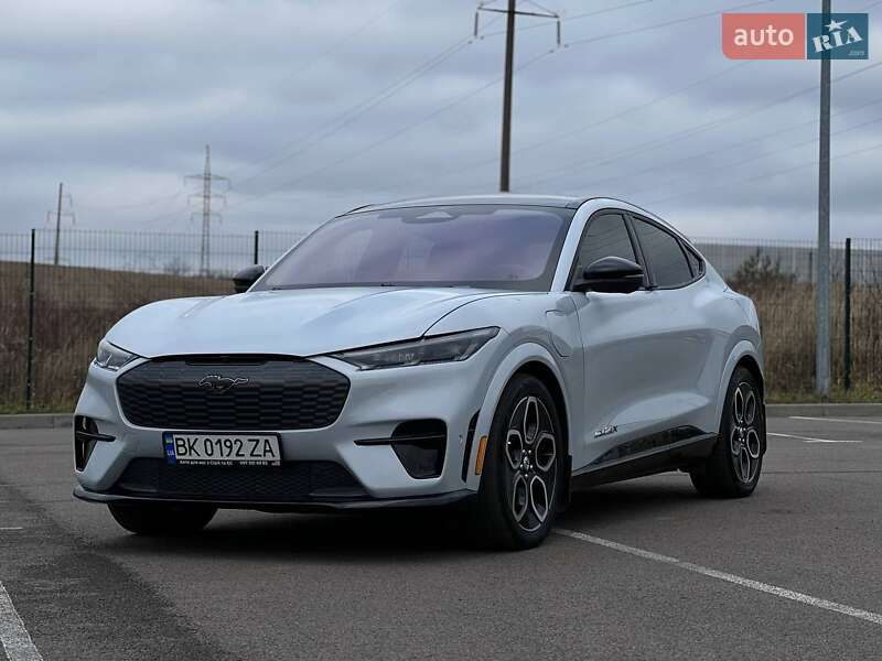 Ford Mustang Mach-E 2022