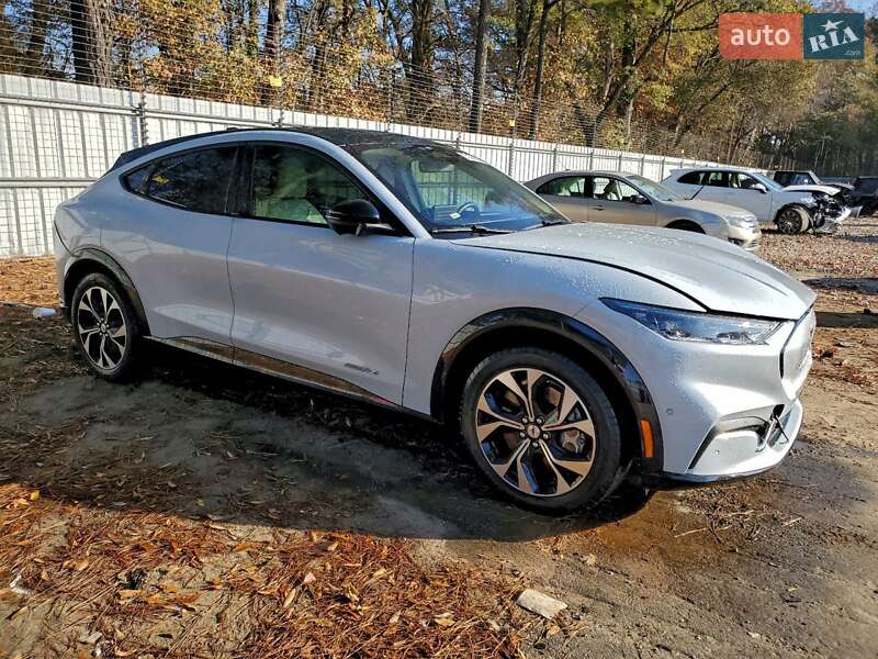 Внедорожник / Кроссовер Ford Mustang Mach-E 2023 в Львове фото 4 Внедорожник / Кроссовер Ford Mustang Mach-E 2023 в Львове
