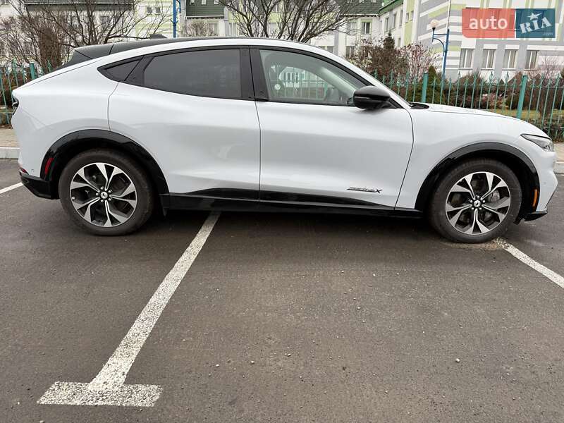 Внедорожник / Кроссовер Ford Mustang Mach-E 2023 в Львове фото 6 Внедорожник / Кроссовер Ford Mustang Mach-E 2023 в Львове